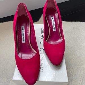 Manolo Blahnik Suede Pink Fuschia Pumps